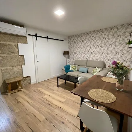 A Fonte -acogedor En Pleno Centro De Ourense